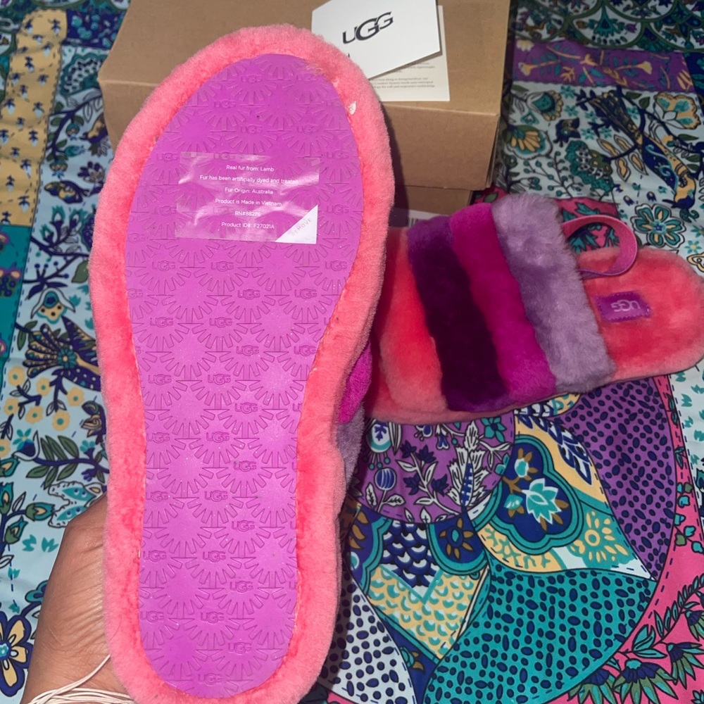 Ugg K Fluff Slides - image 2